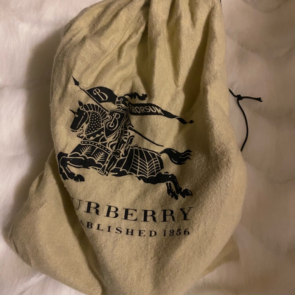 Burberry shoes